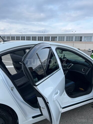 Chevrolet Cruze-6