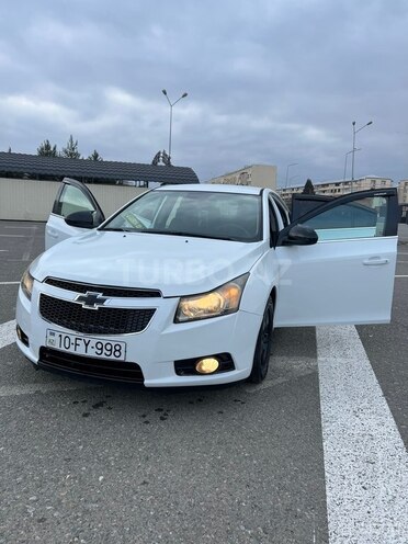 Chevrolet Cruze-12