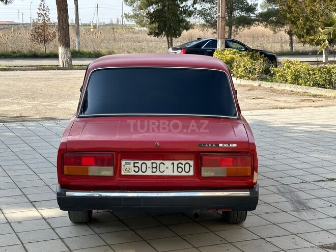 LADA (VAZ) 2107 1995, 250,000 km - 1.6 л - Salyan