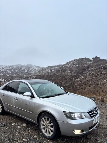 Hyundai Sonata-9
