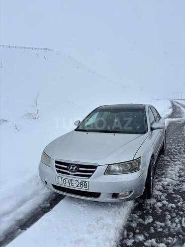 Hyundai Sonata-1