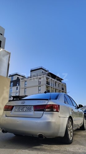Hyundai Sonata-13
