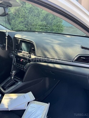 Hyundai Elantra 2017, 112,654 km - 2.0 л - Bakı