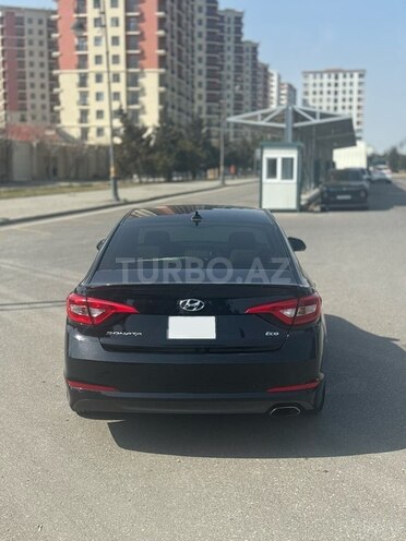 Hyundai Sonata-6