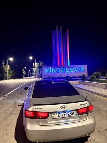 Hyundai Sonata-2