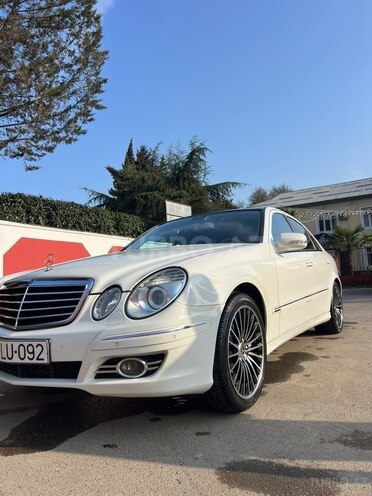 Mercedes E 280-2