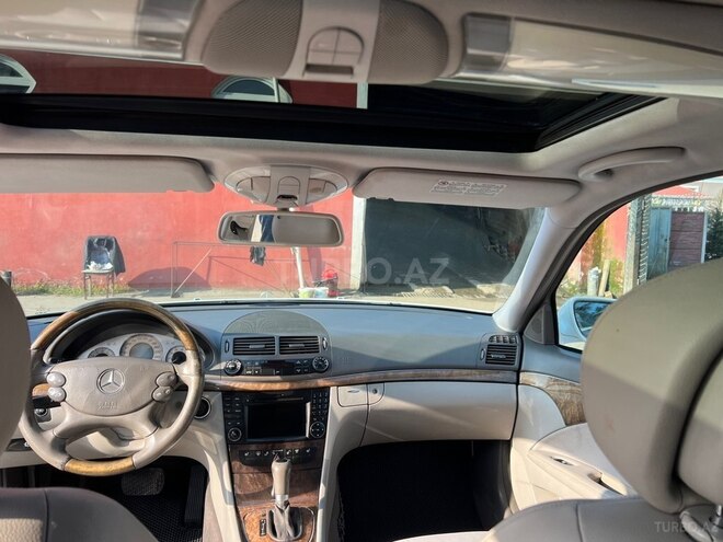 Mercedes E 280-16
