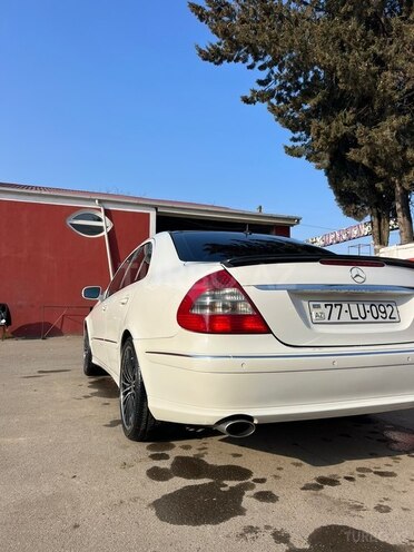 Mercedes E 280-12