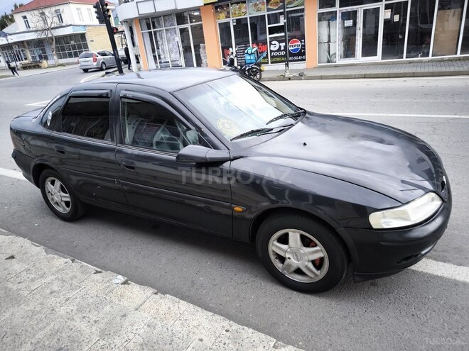Opel Vectra 1996, 258,460 km - 1.8 l - Balakən