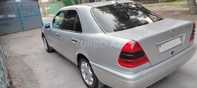 Mercedes C 180-6