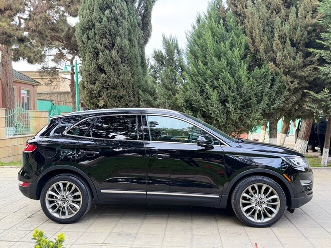 Lincoln MKC-4