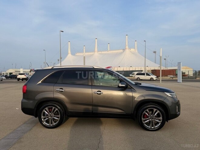 Kia Sorento-5
