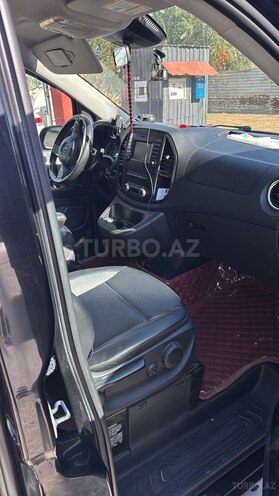 Mercedes Metris-7