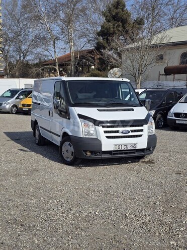 Ford Transit-2