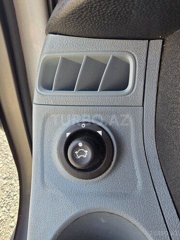 Ford Transit-13