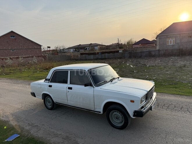 LADA (VAZ) 2107 2008, 547,896 km - 1.7 l - Salyan