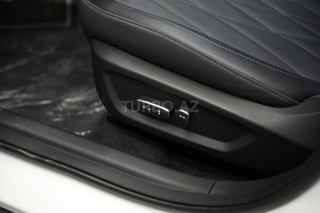Changan Eado-7