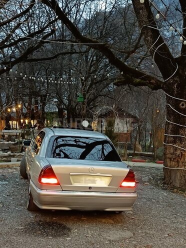 Mercedes C 180 1997, 380,000 km - 1.8 л - Qəbələ