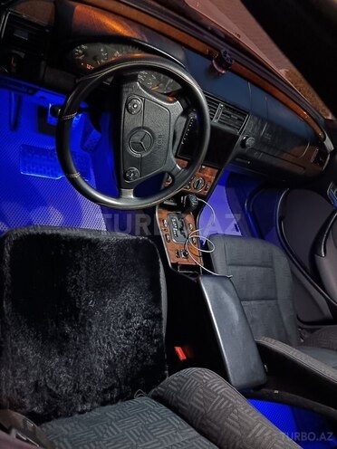 Mercedes C 180 1997, 380,000 km - 1.8 л - Qəbələ