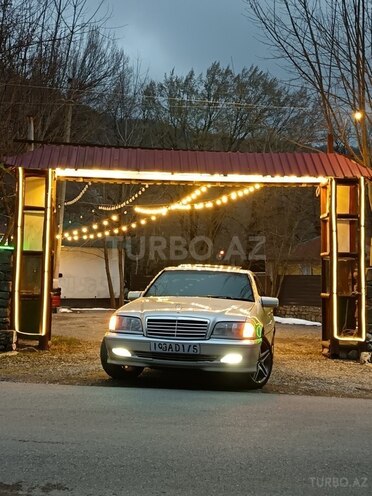 Mercedes C 180 1997, 380,000 km - 1.8 л - Qəbələ