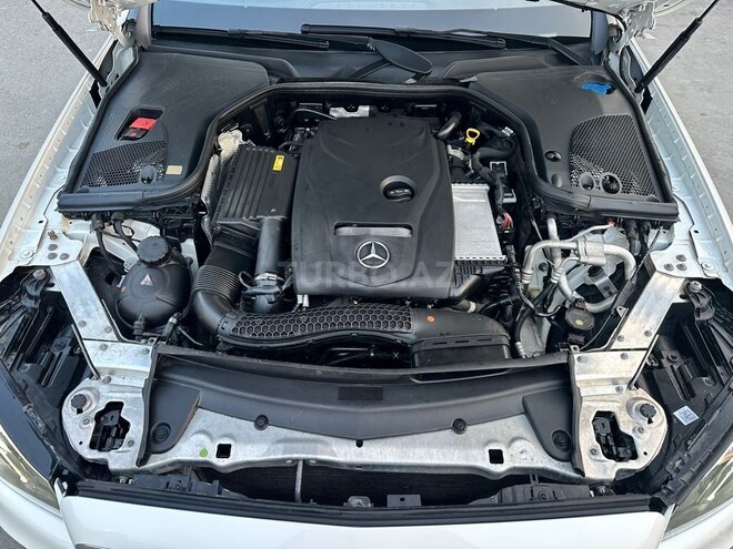 Mercedes E 300-17