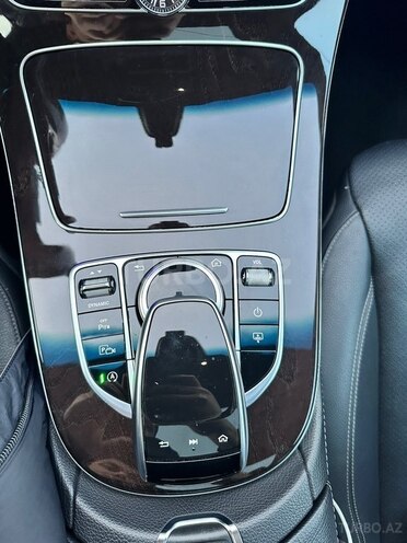 Mercedes E 300-12
