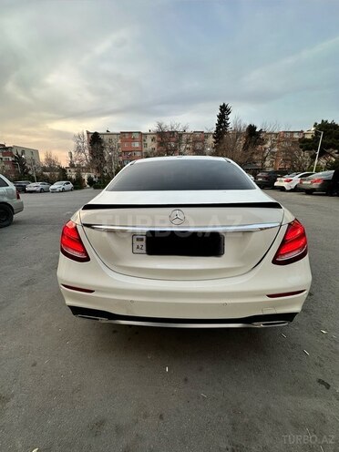 Mercedes E 300-6