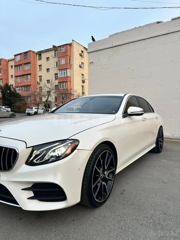 Mercedes E 300-4