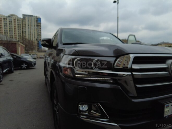 Toyota Land Cruiser-20