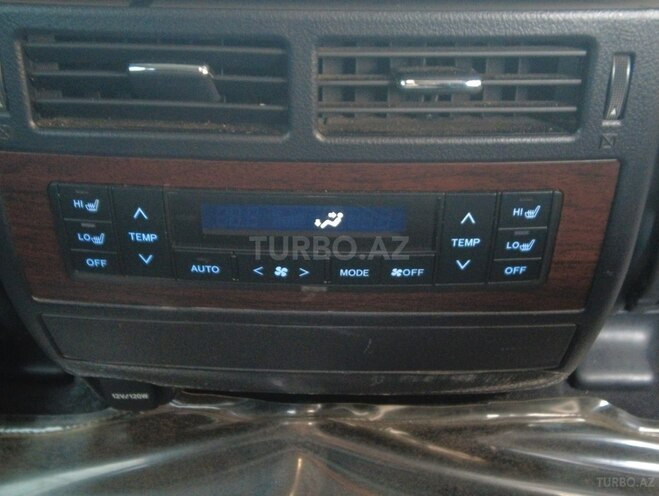 Toyota Land Cruiser-15