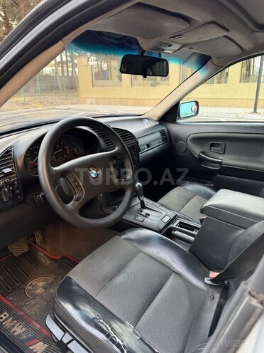 BMW 318 1991, 200,000 km - 1.8 l - Sumqayıt