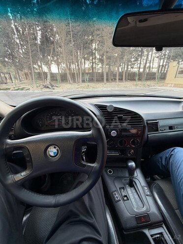 BMW 318 1991, 200,000 km - 1.8 l - Sumqayıt