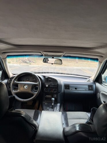BMW 318 1991, 200,000 km - 1.8 l - Sumqayıt