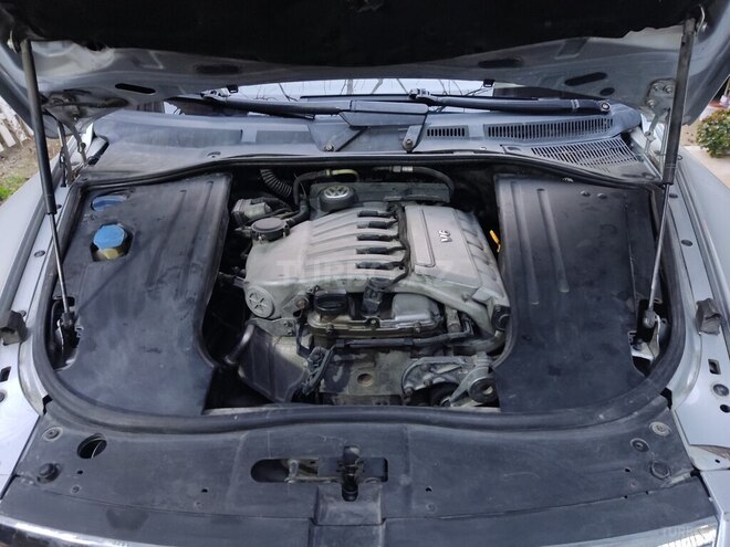 Volkswagen Touareg 2002, 313,574 km - 3.2 l - Bakı