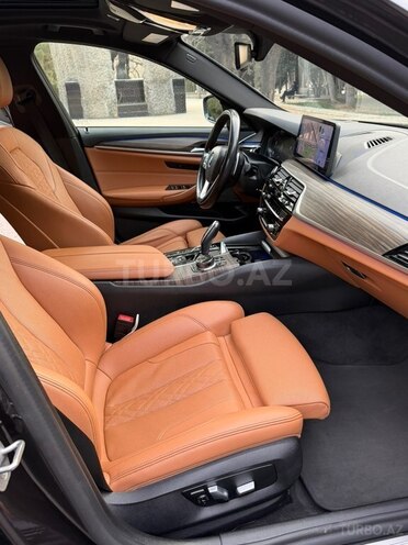 BMW 530-9