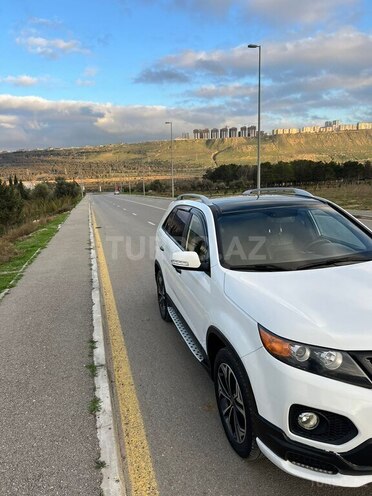 Kia Sorento-12