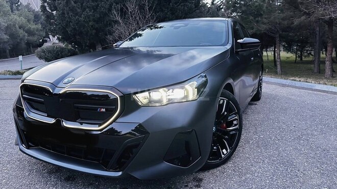 BMW i5-4