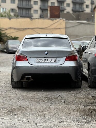 BMW 520-19
