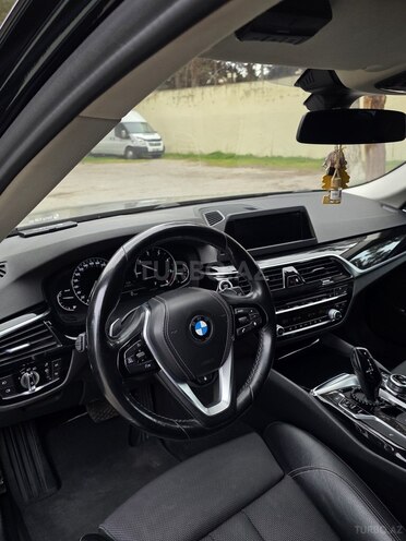 BMW 520 2018, 380,000 km - 2.0 л - Bakı