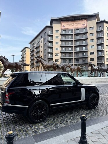 Land Rover Range Rover 2017, 140,000 km - 3.0 l - Bakı