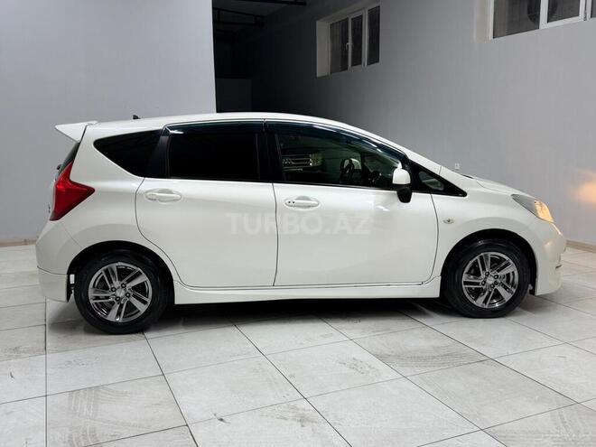 Nissan Note-7