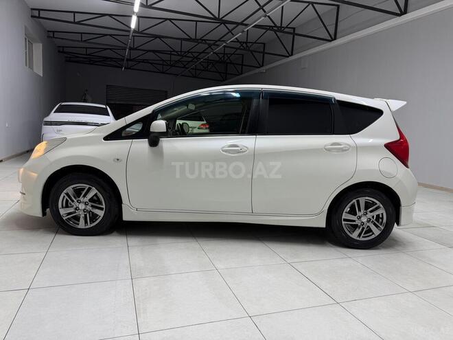 Nissan Note-8