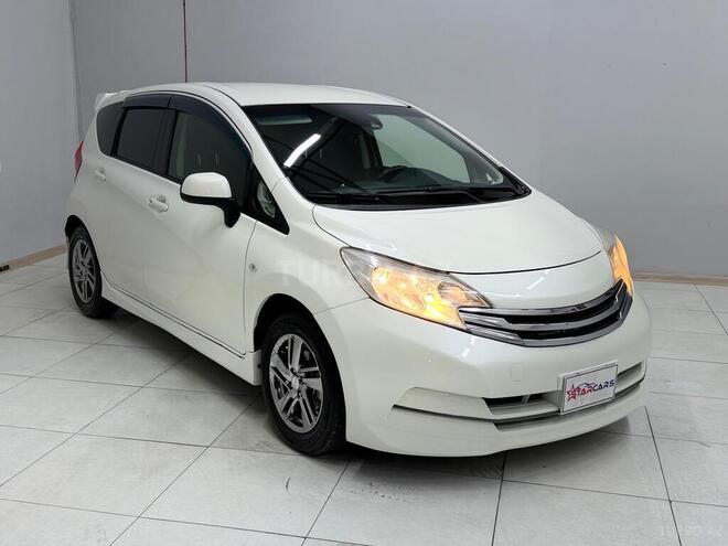 Nissan Note-5