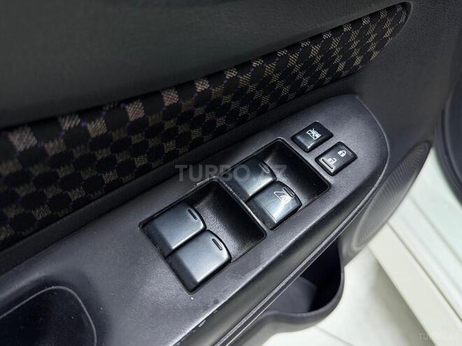 Nissan Note-10