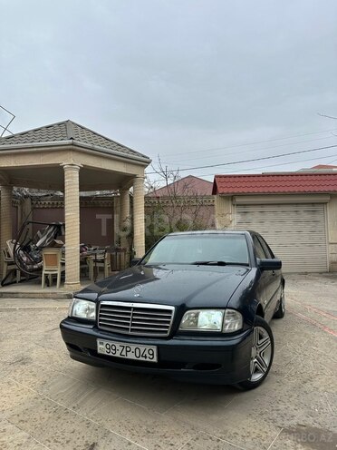 Mercedes C 200 1999, 413,382 km - 2.0 л - Yevlax