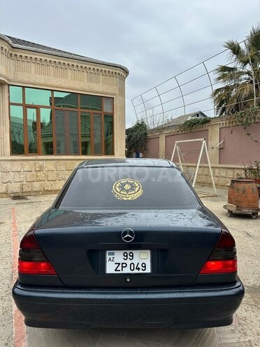 Mercedes C 200 1999, 413,382 km - 2.0 л - Yevlax