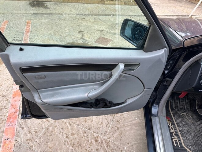 Mercedes C 200 1999, 413,382 km - 2.0 л - Yevlax