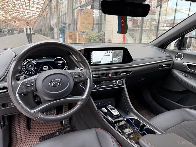 Hyundai Sonata-14