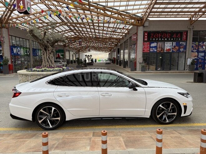 Hyundai Sonata-8