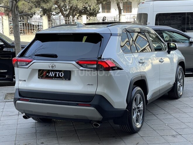Toyota RAV4 2022, 68,000 km - 2.0 л - Bakı